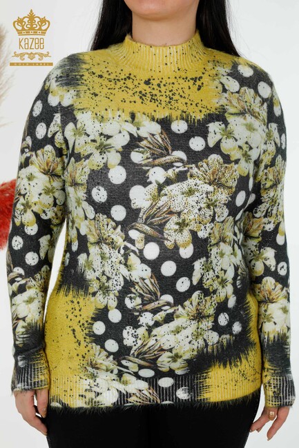 женская шафрановая куртка из ангоры с вышивкой - 16003 | КАZЕЕ - Thumbnail
