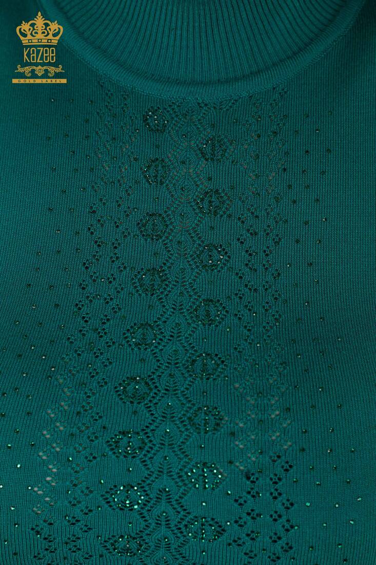 Женский трикотажный свитер с вышивкой камнями зеленый - 14125 | КАZЕЕ