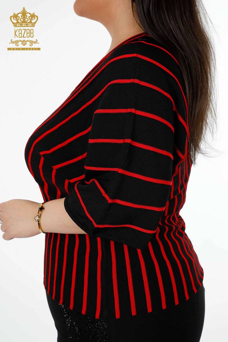 Женский трикотажный свитер в полоску черно-красный - 15766 | КАZЕЕ